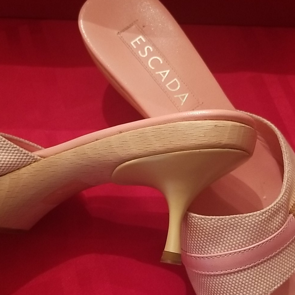 Escada sandals - Picture 4 of 4
